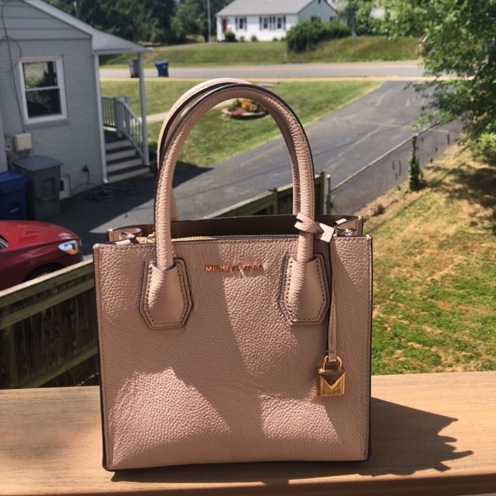 Light pink MK Mercer bag